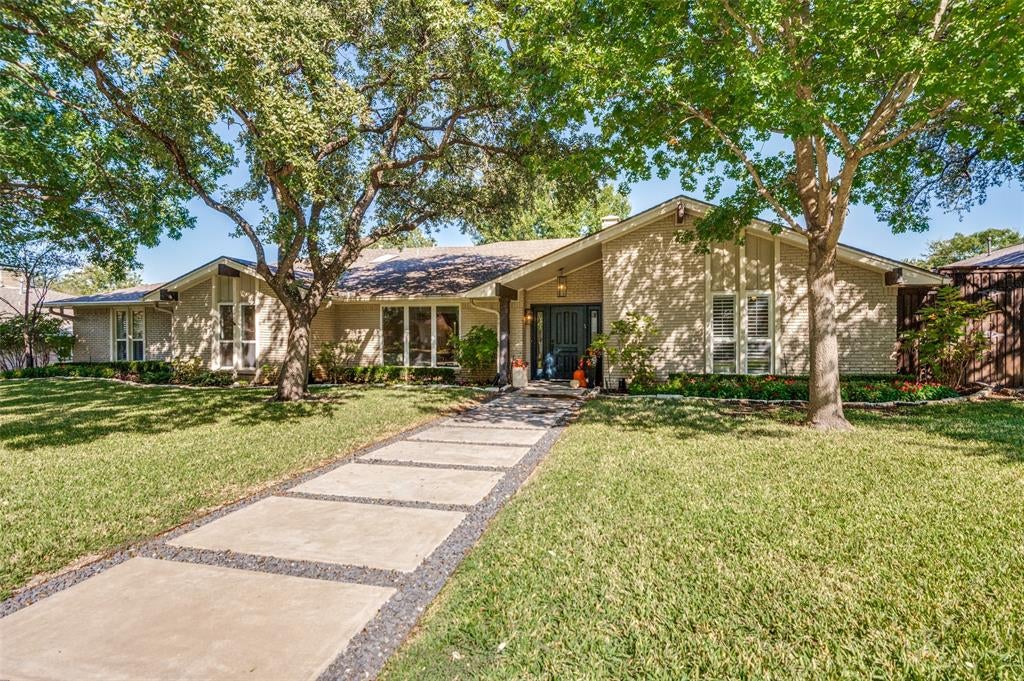 3843 Regent Drive