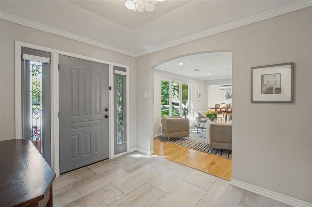 3843 Regent Drive