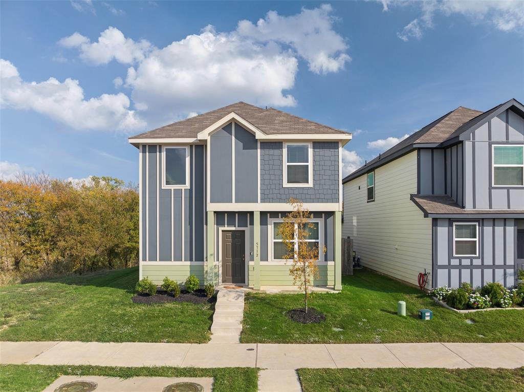 5712 Shore Point Trail