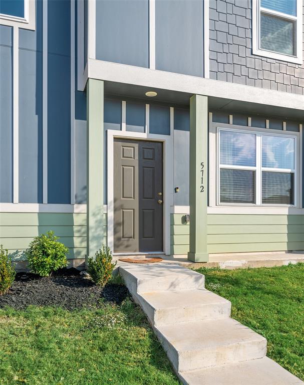 5712 Shore Point Trail