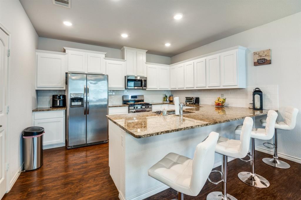 2276 Miramar Drive
