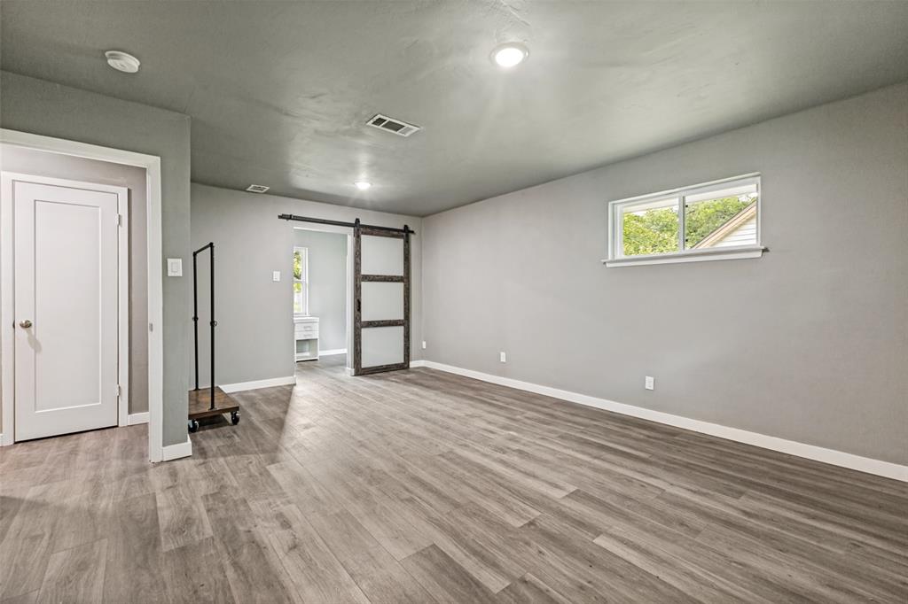 Braeburn Club 01 - Residential