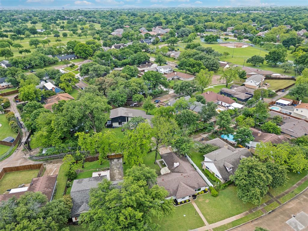 Braeburn Club 01 - Residential