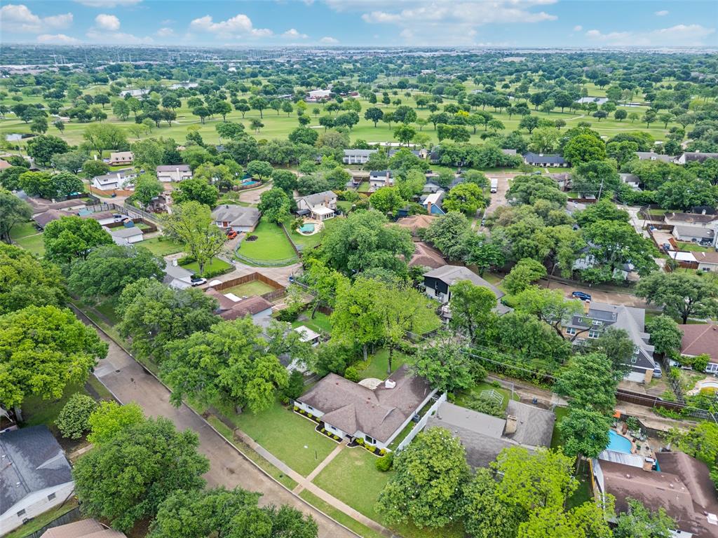 Braeburn Club 01 - Residential