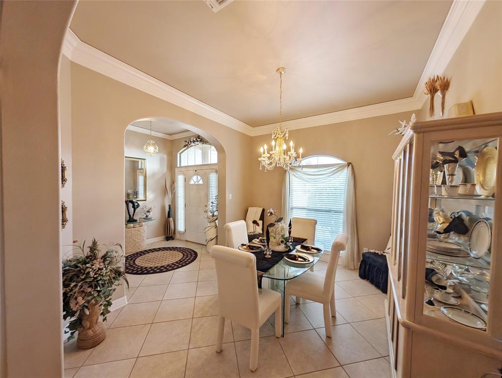 1817 Castlewood Drive