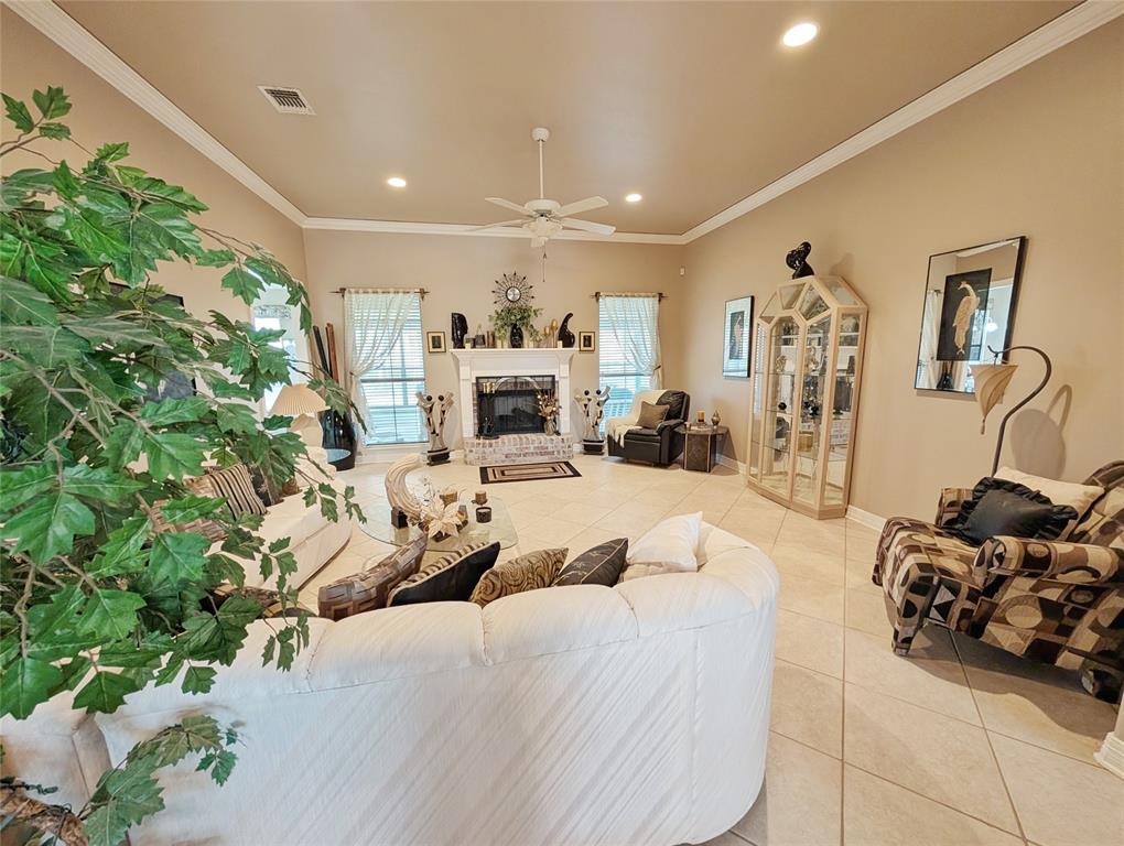 1817 Castlewood Drive