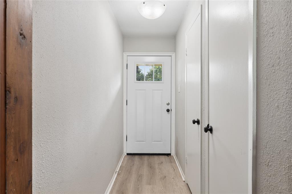 1213 Pin Oak Drive