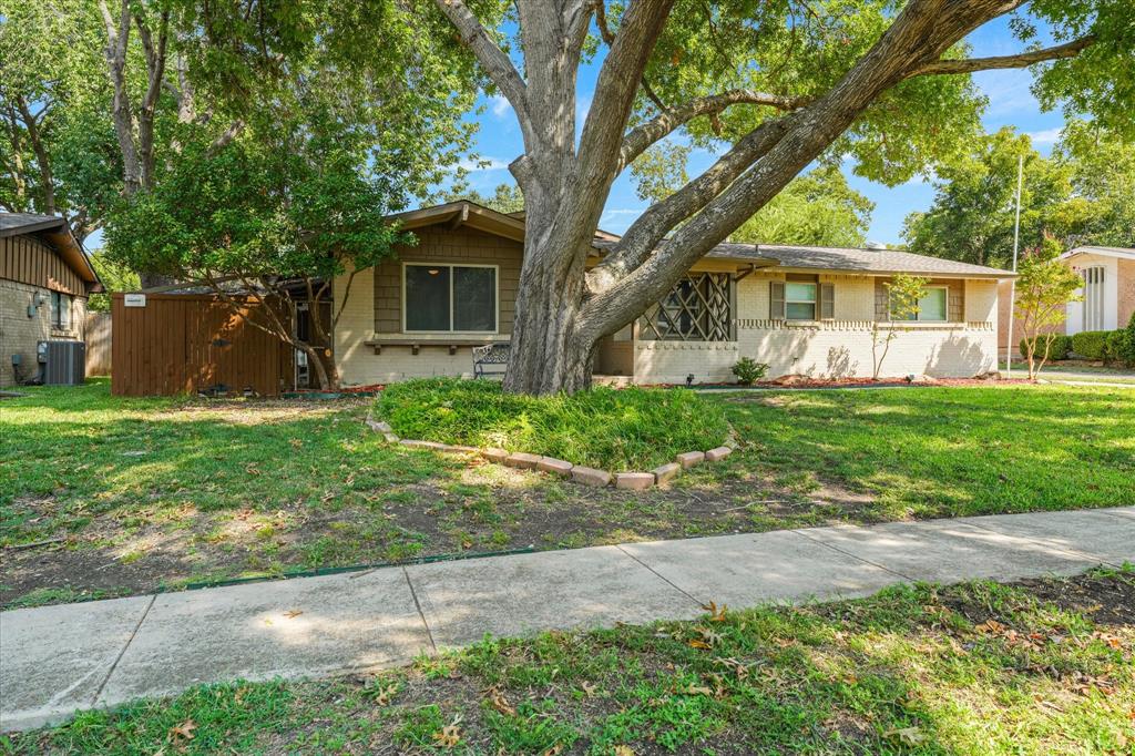 718 Silverstone Drive