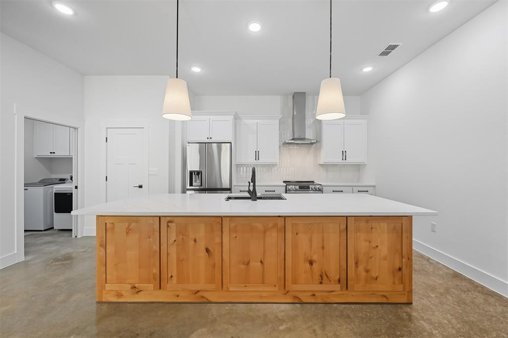 The Residences of Cardinal Woods - Residential Lease