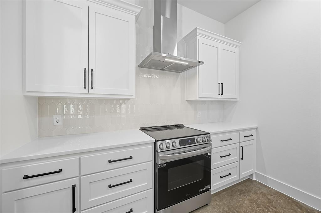 The Residences of Cardinal Woods - Residential Lease