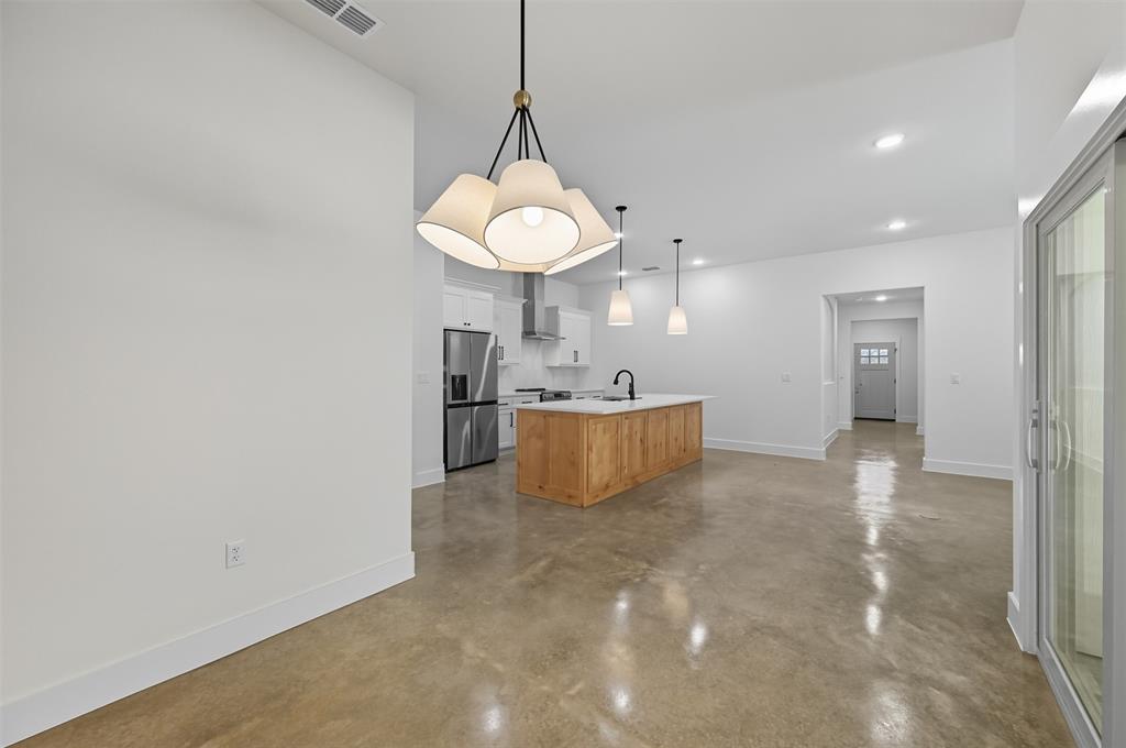 The Residences of Cardinal Woods - Residential Lease