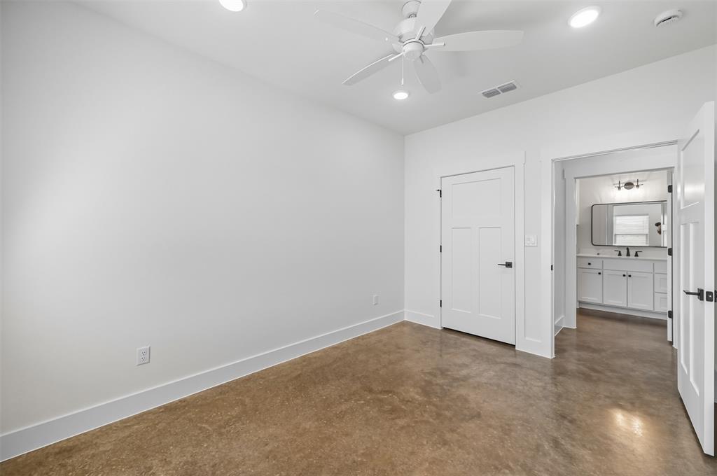 The Residences of Cardinal Woods - Residential Lease