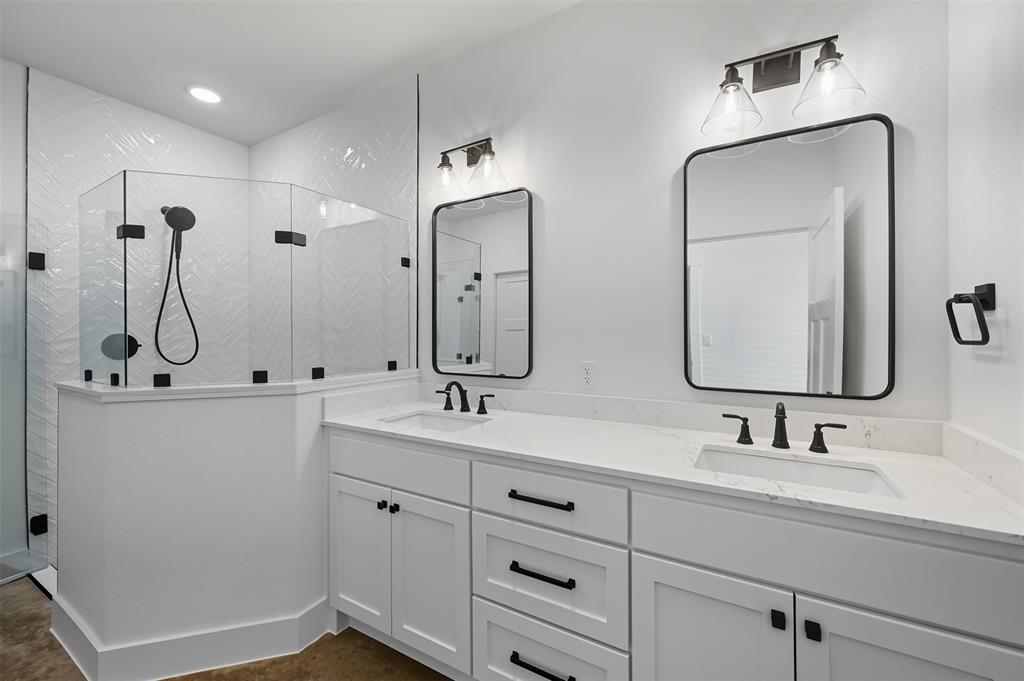 The Residences of Cardinal Woods - Residential Lease