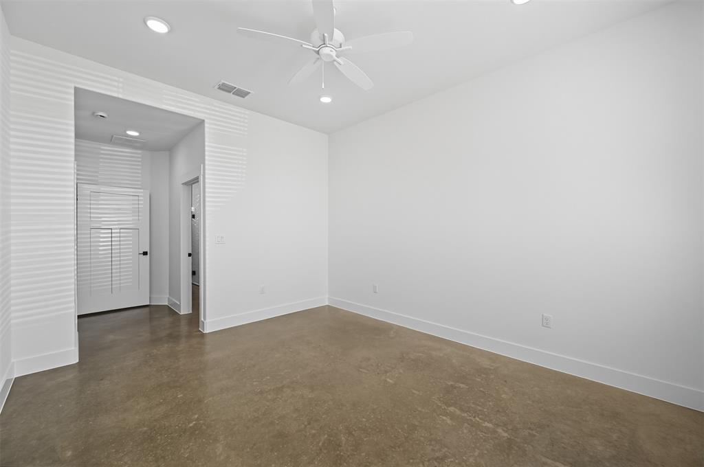 The Residences of Cardinal Woods - Residential Lease