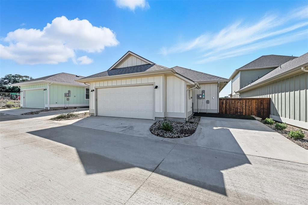 The Residences of Cardinal Woods - Residential Lease