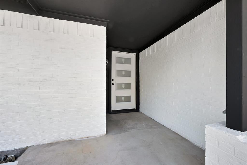 858 Lexington Drive