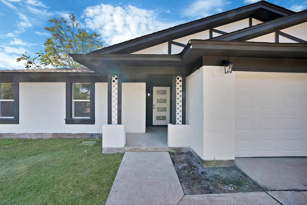 858 Lexington Drive
