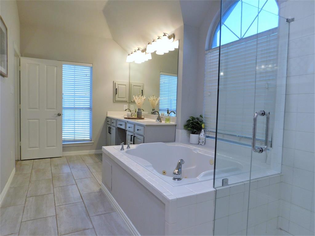 The Woods At Oakmont Ph 2 - Residential Lease