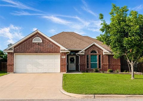 Photo of 512 Westgate Drive, Aledo, TX 76008 (MLS # 21252457)