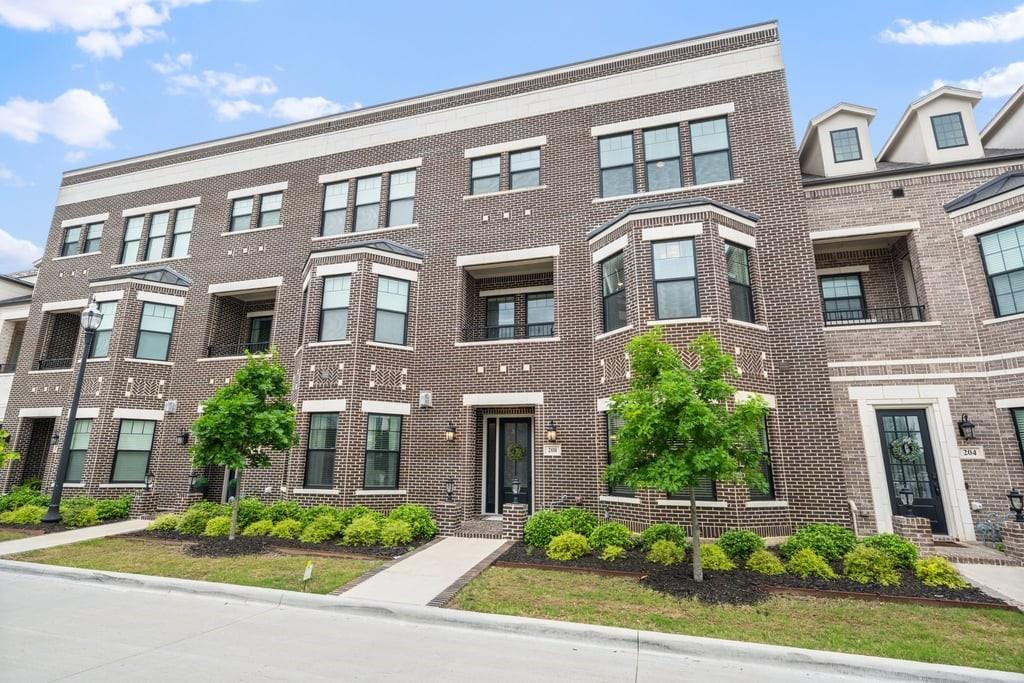 Roanoke City Center - Residential