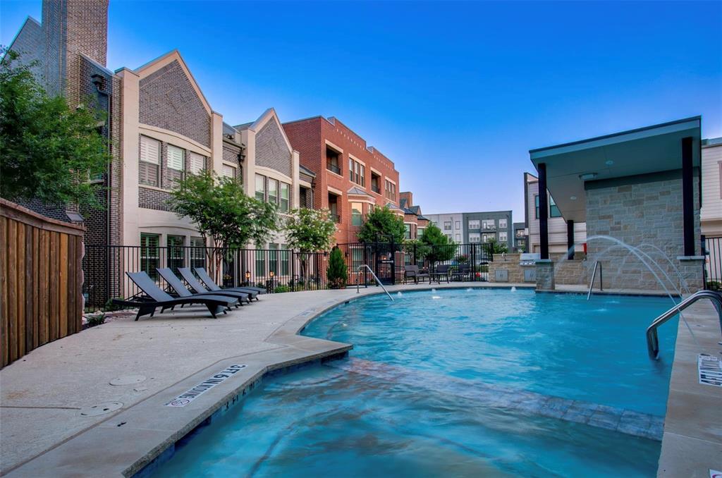 Roanoke City Center - Residential