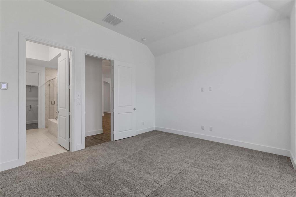 Gateway Village - The Reserve - Residential