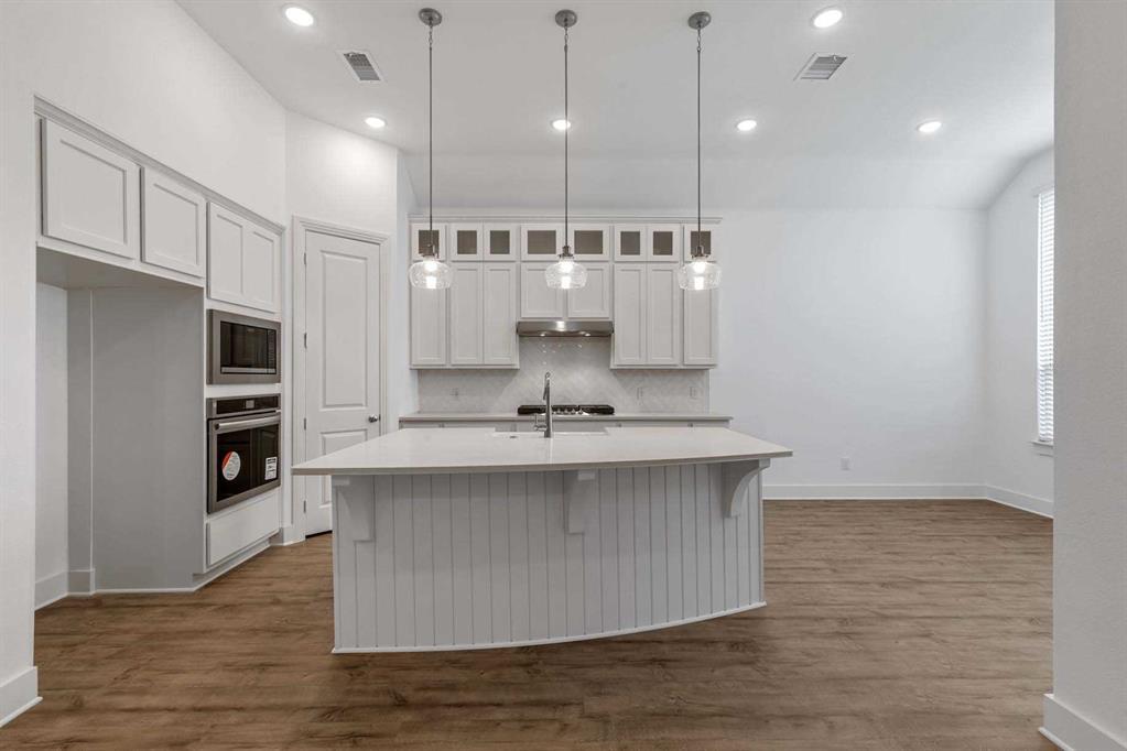 Gateway Village - The Reserve - Residential