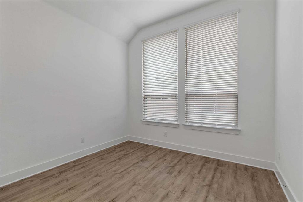 Gateway Village - The Reserve - Residential