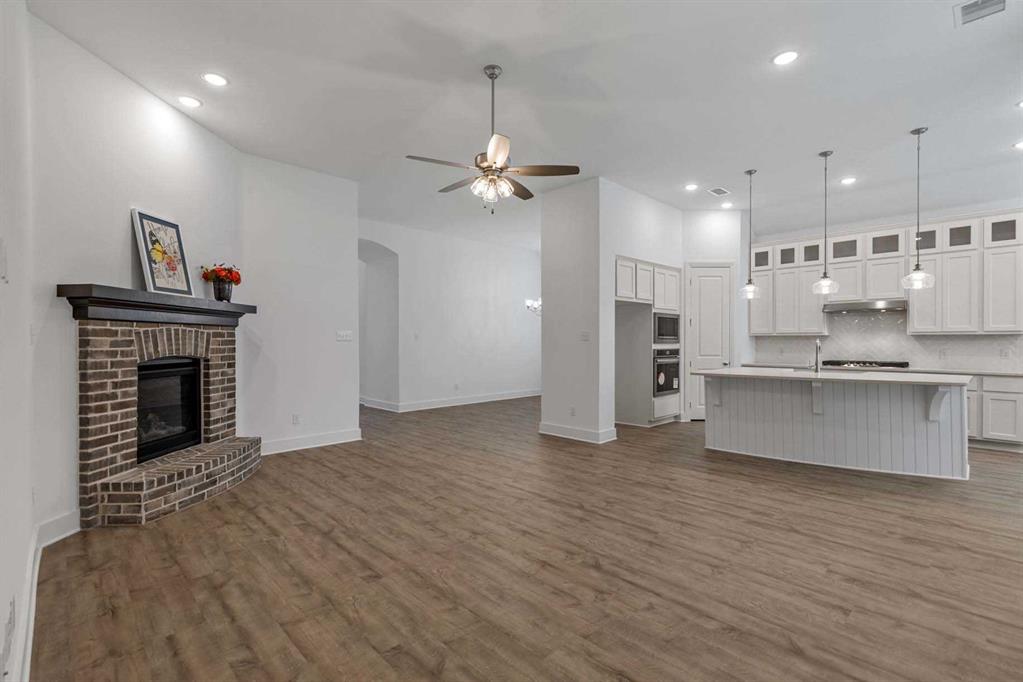 Gateway Village - The Reserve - Residential