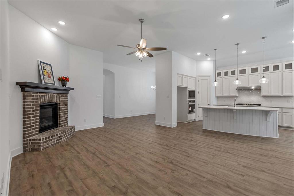 Gateway Village - The Reserve - Residential