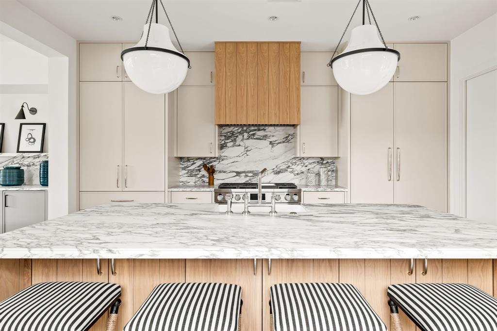 3936 Hawthorne Avenue