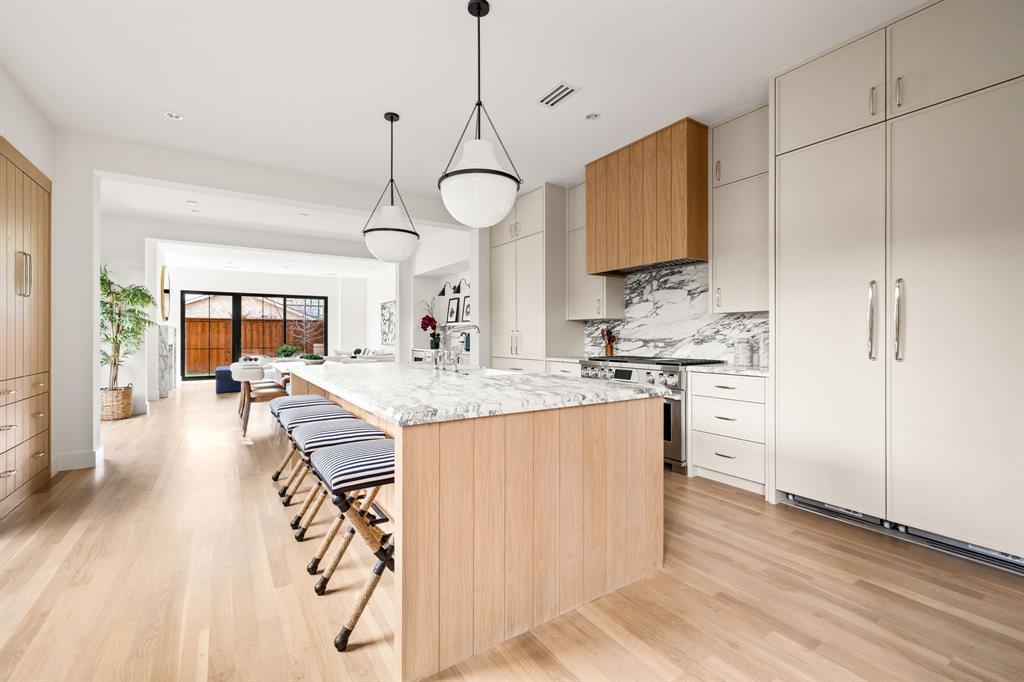 3936 Hawthorne Avenue