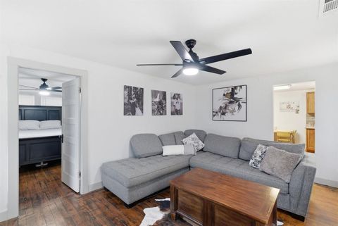 Tiny photo for 320 N Park Street, Dublin, TX 76446 (MLS # 21199478)