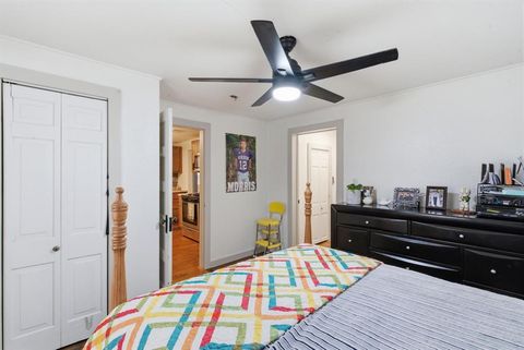 Tiny photo for 320 N Park Street, Dublin, TX 76446 (MLS # 21199478)