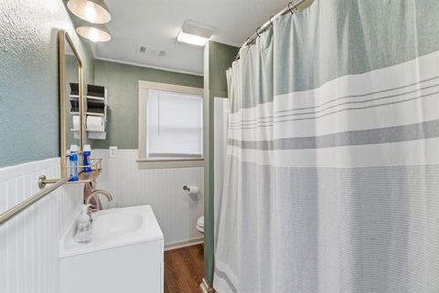 Tiny photo for 320 N Park Street, Dublin, TX 76446 (MLS # 21199478)