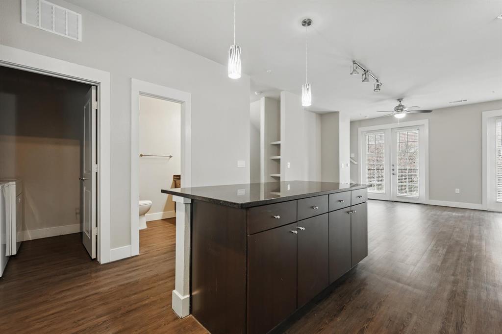 4110 Fairmount Street 1004