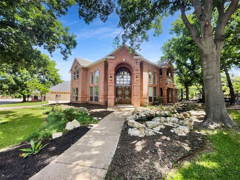 6029 Bellaire Drive Benbrook TX 76132