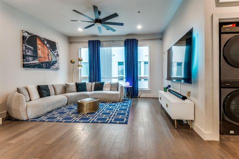1771 Mccoy Street 104 Dallas TX 75204