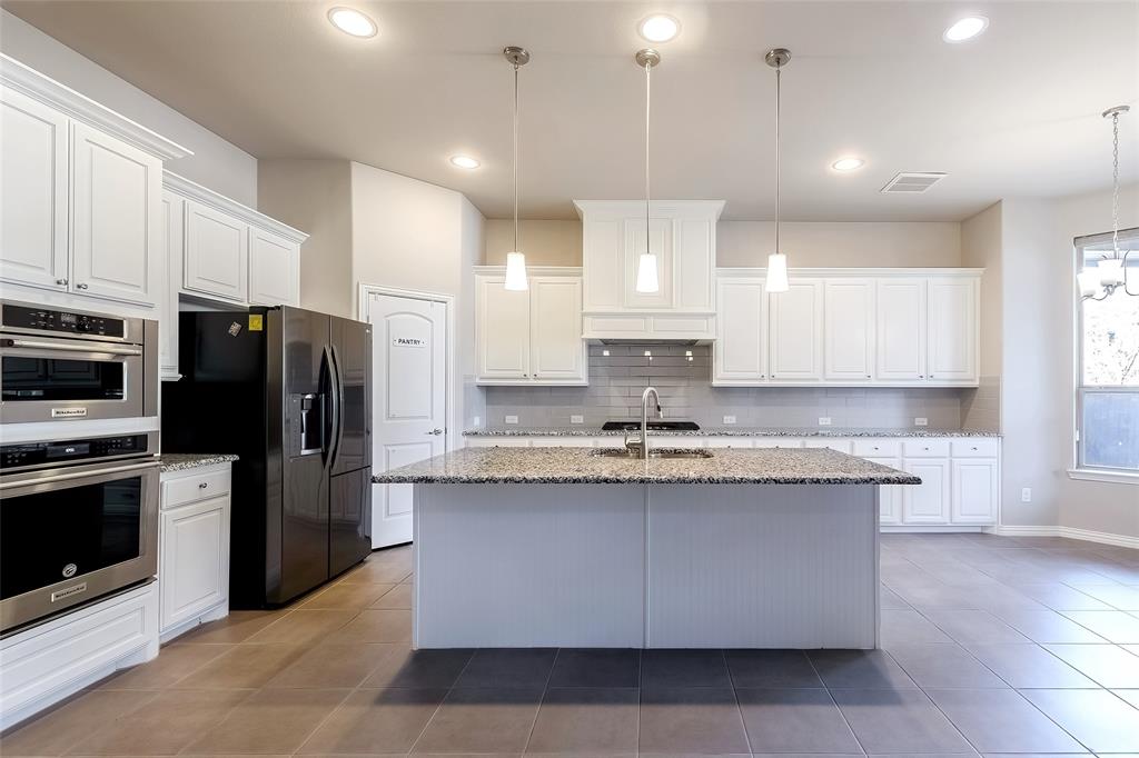 STONE HOLLOW ADDITION PHASE SIX (CMC) - Residential Lease