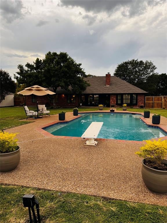 709 Hollingsworth Lane