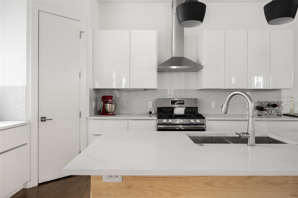 5615 Bryan Parkway Condo - Residential