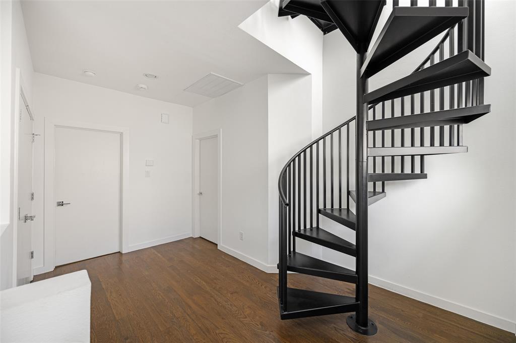 5615 Bryan Parkway Condo - Residential