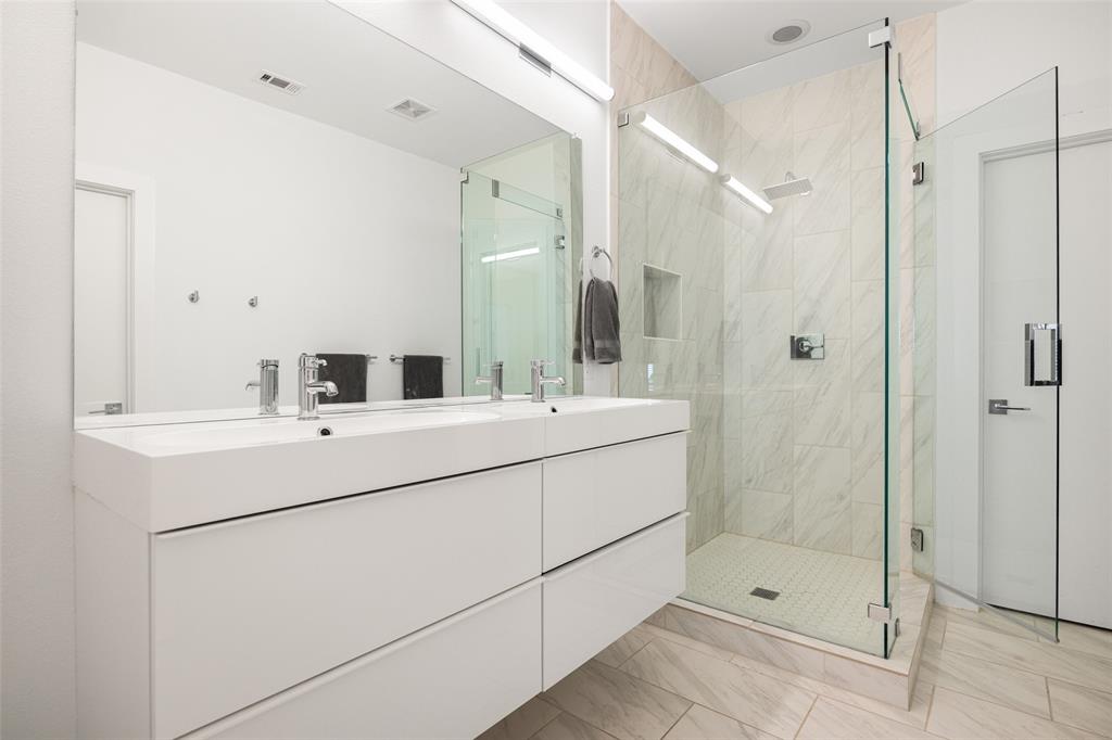 5615 Bryan Parkway Condo - Residential