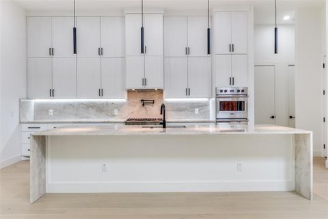 Tiny photo for 4218 Bonham Street, Dallas, TX 75229 (MLS # 21032528)