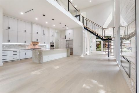 Tiny photo for 4218 Bonham Street, Dallas, TX 75229 (MLS # 21032528)