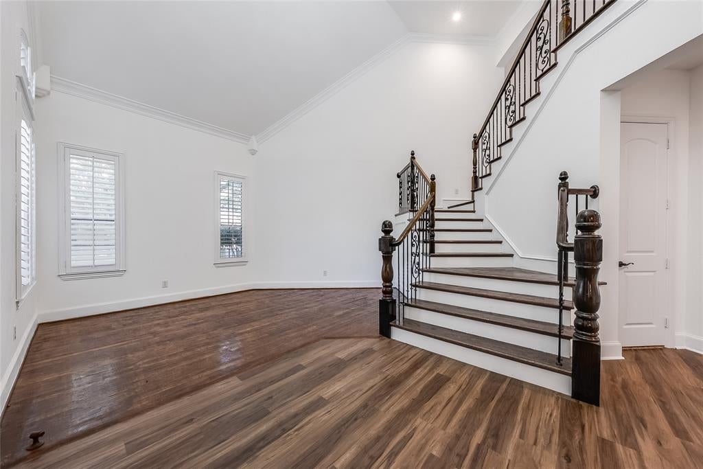 1207 Silentbrook Court