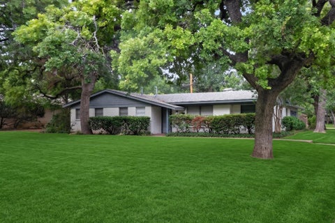 Photo of 341 Arcadia Street, Hurst, TX 76053 (MLS # 21276090)