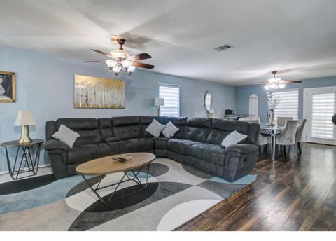 1333 Falcon Drive Dallas TX 75051