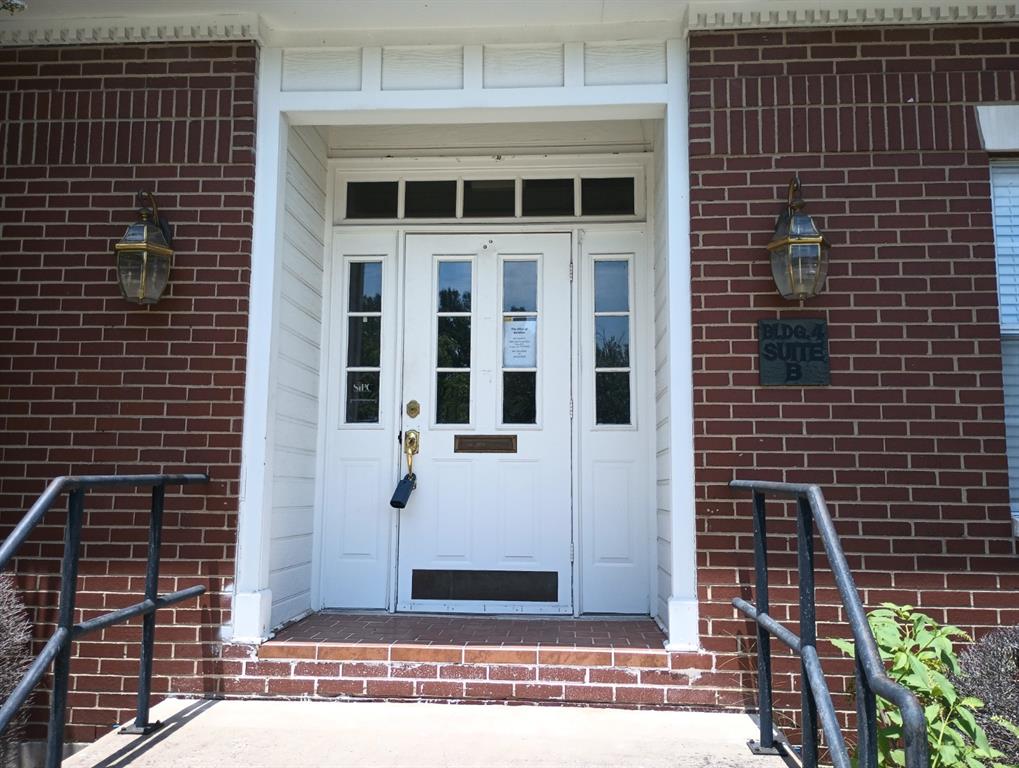 Long Branch Med Park Rep - Commercial Lease