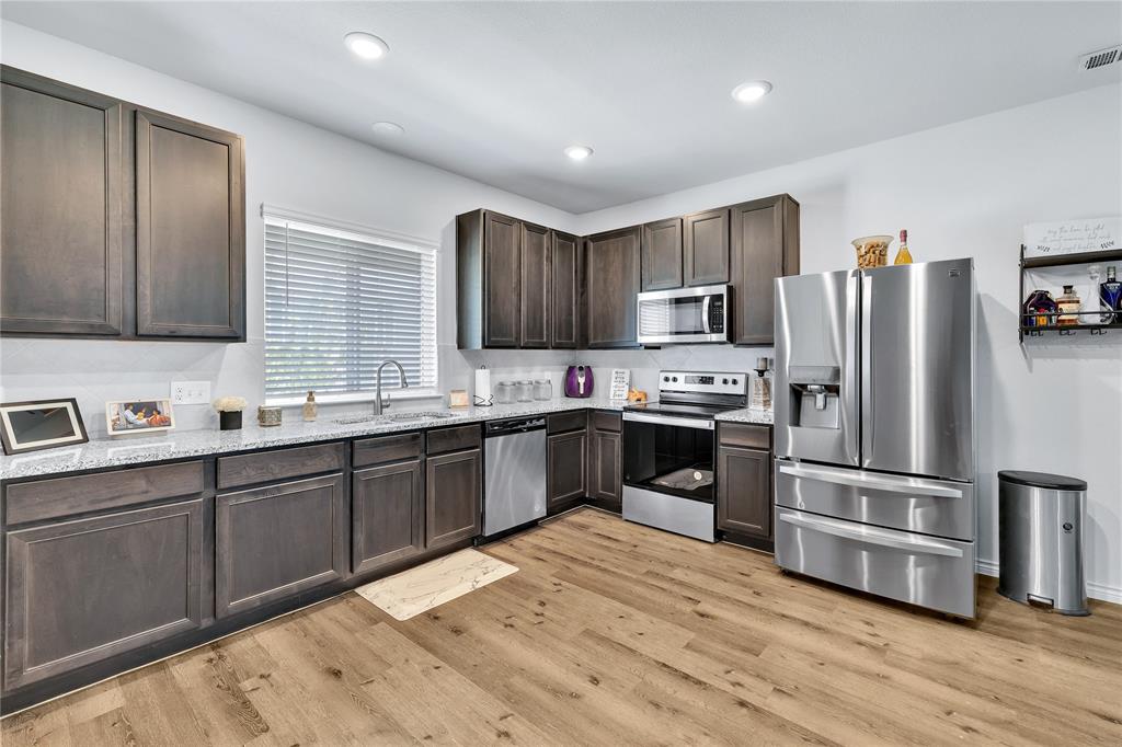 5528 Topwater Trail